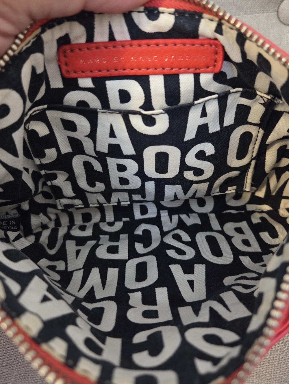 Marc by Marc Jacobs Leather crossbody bag Red. - Picture 7 of 15